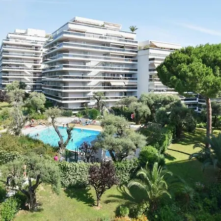 Spacious 2br Terrace Swimming Pool