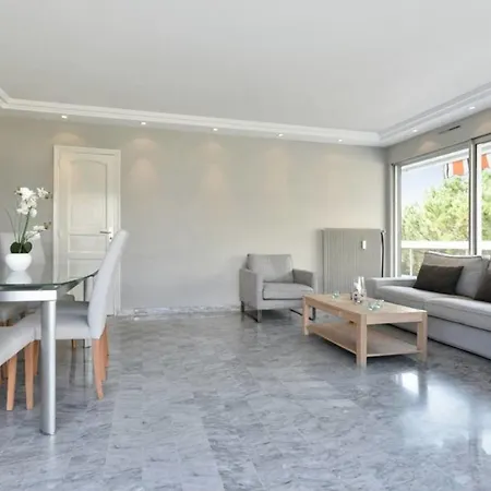 Appartement Spacious 2br Terrace Swimming Pool *
